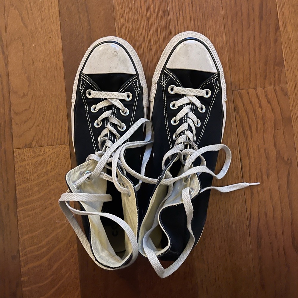 Black Converse